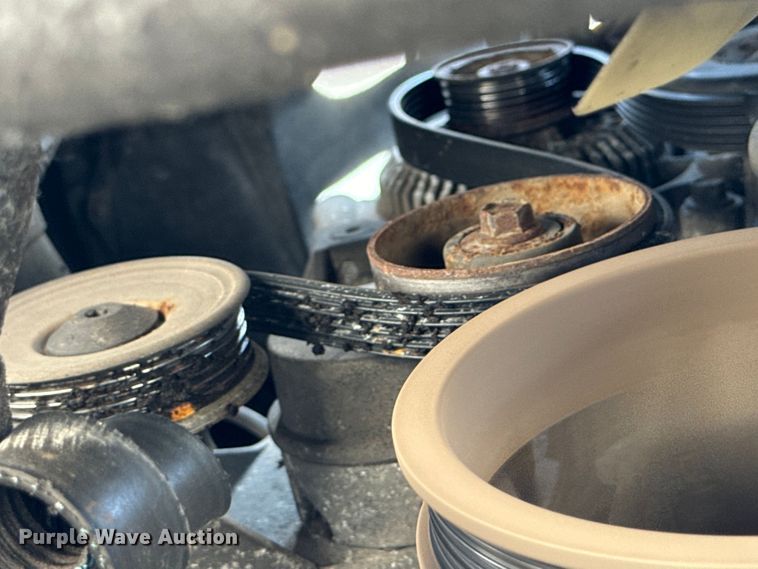 image for item DV5916 2001 Ford  E150 delivery van