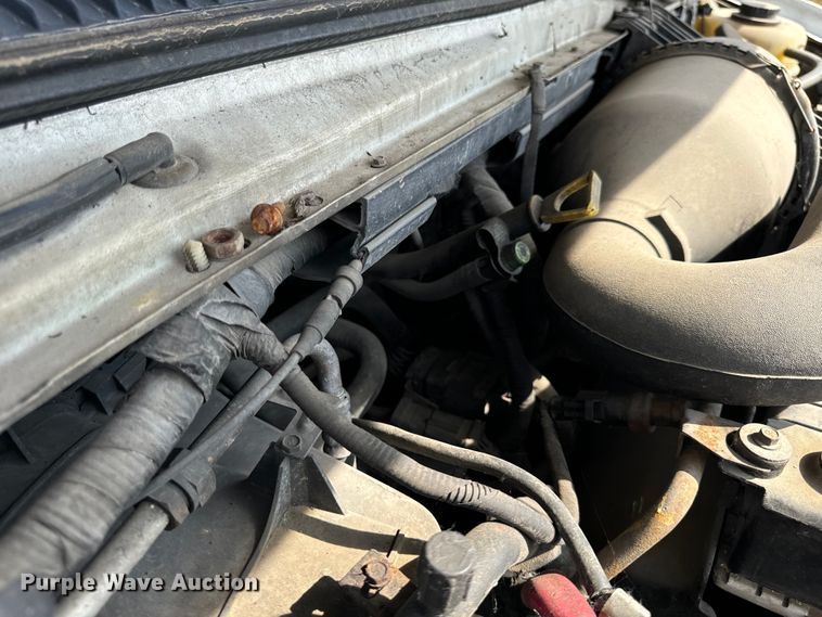 image for item DV5916 2001 Ford  E150 delivery van