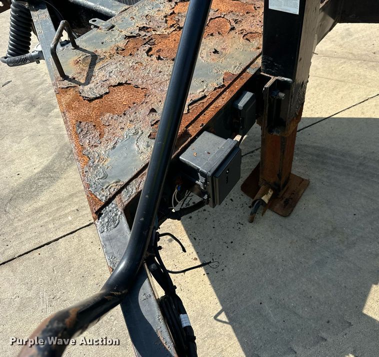 image for item DV5923 2018 Lucon  7T192THDBW tilt deck equipment trailer