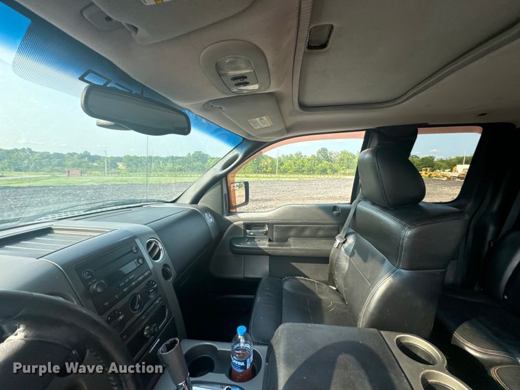 image for item DX0990 2005 Ford F150 SuperCab pickup truck