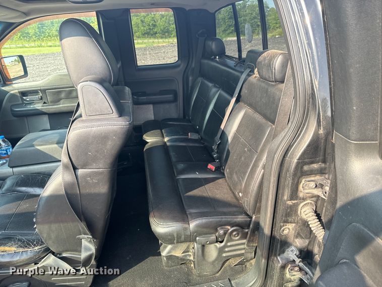 image for item DX0990 2005 Ford F150 SuperCab pickup truck