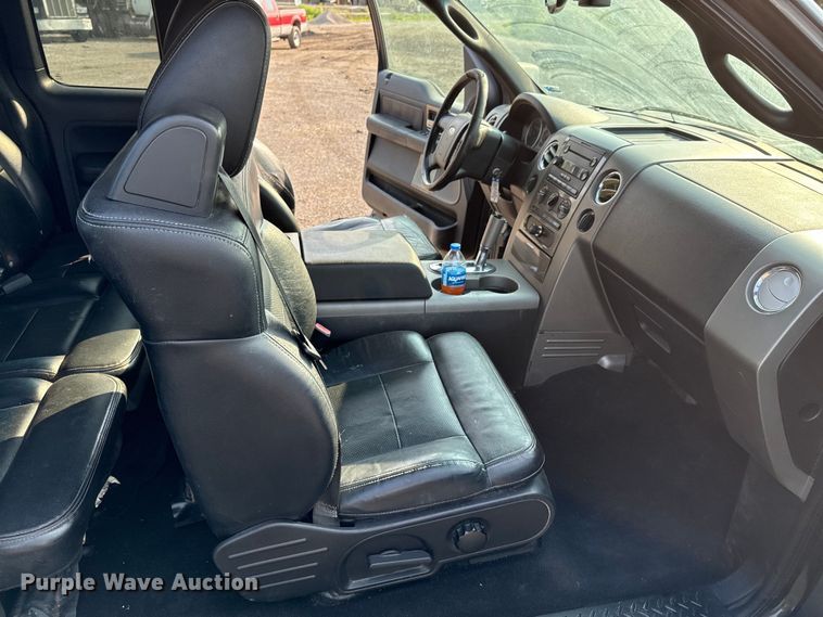 image for item DX0990 2005 Ford F150 SuperCab pickup truck