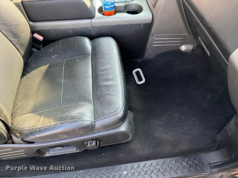 image for item DX0990 2005 Ford F150 SuperCab pickup truck