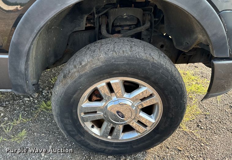 image for item DX0990 2005 Ford F150 SuperCab pickup truck