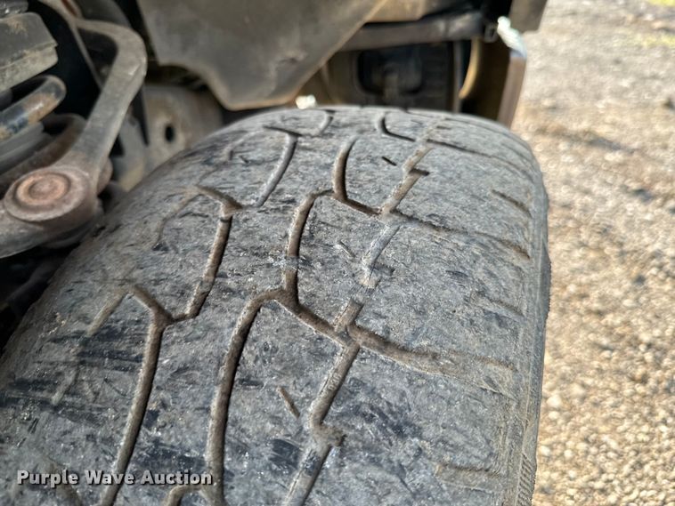 image for item DX0990 2005 Ford F150 SuperCab pickup truck