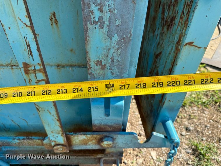 image for item DX1038 Roll-off dumpster