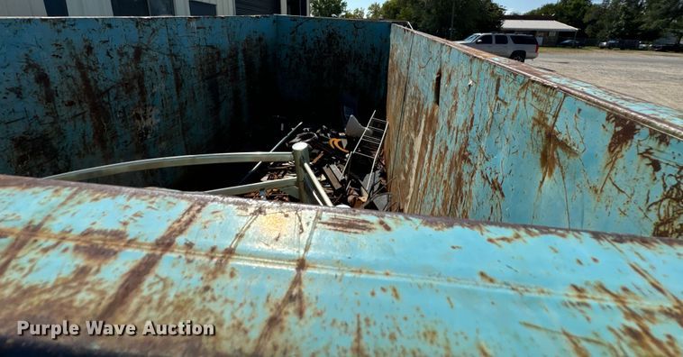 image for item DX1038 Roll-off dumpster