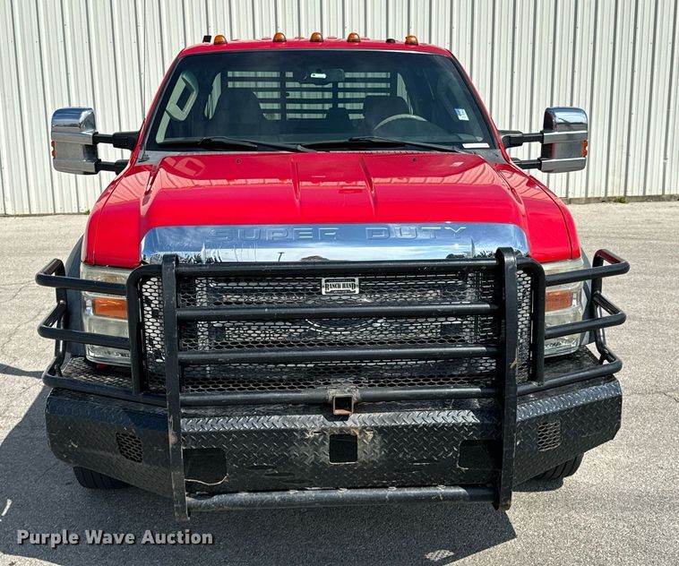 image for item DX1262 2008 Ford F550 Super Duty Lariat Crew Cab flatbed truck