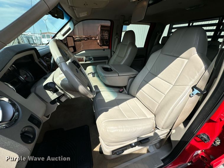 image for item DX1262 2008 Ford F550 Super Duty Lariat Crew Cab flatbed truck