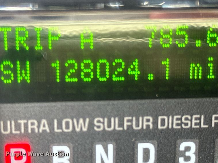 image for item DX1262 2008 Ford F550 Super Duty Lariat Crew Cab flatbed truck