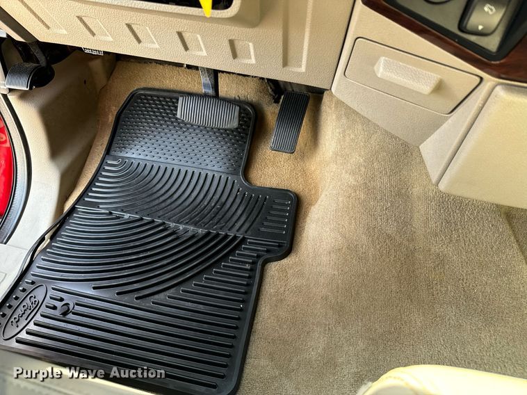 image for item DX1262 2008 Ford F550 Super Duty Lariat Crew Cab flatbed truck