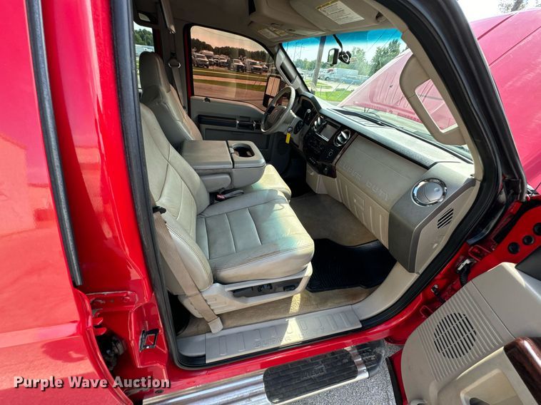 image for item DX1262 2008 Ford F550 Super Duty Lariat Crew Cab flatbed truck
