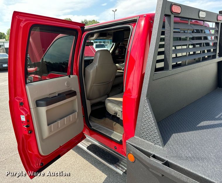 image for item DX1262 2008 Ford F550 Super Duty Lariat Crew Cab flatbed truck