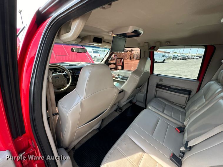 image for item DX1262 2008 Ford F550 Super Duty Lariat Crew Cab flatbed truck