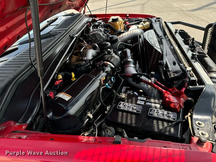 image for item DX1262 2008 Ford F550 Super Duty Lariat Crew Cab flatbed truck