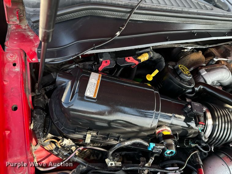 image for item DX1262 2008 Ford F550 Super Duty Lariat Crew Cab flatbed truck