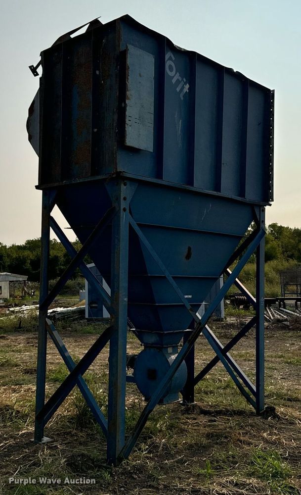 image for item DX1268 Torit hopper