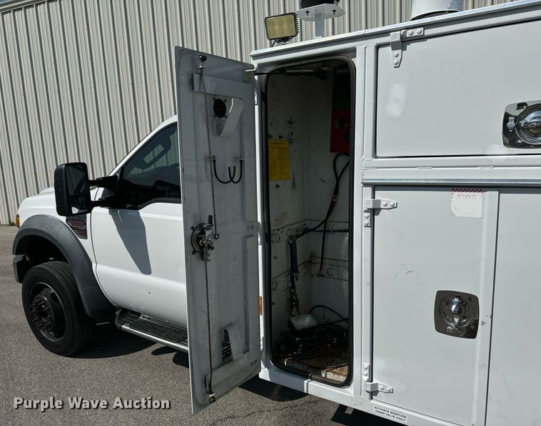 image for item DX1298 2008 Ford F550 Super Duty XL utility / service truck
