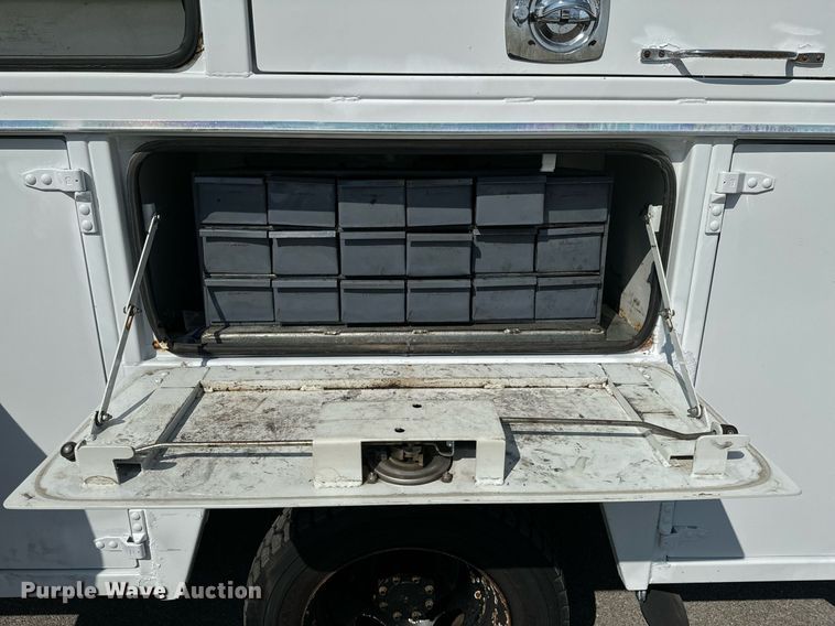 image for item DX1298 2008 Ford F550 Super Duty XL utility / service truck