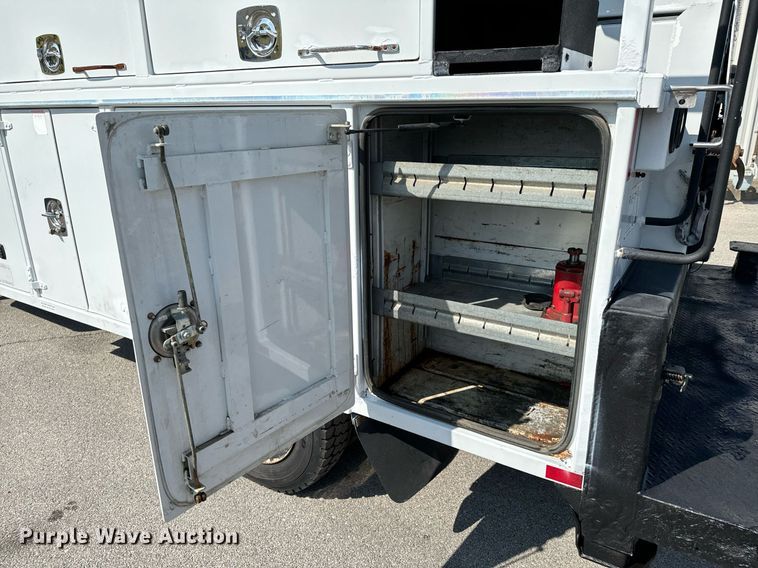 image for item DX1298 2008 Ford F550 Super Duty XL utility / service truck