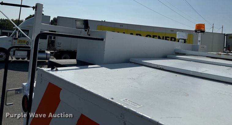 image for item DX1298 2008 Ford F550 Super Duty XL utility / service truck