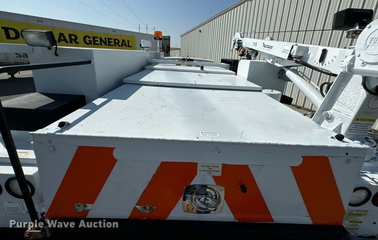 image for item DX1298 2008 Ford F550 Super Duty XL utility / service truck