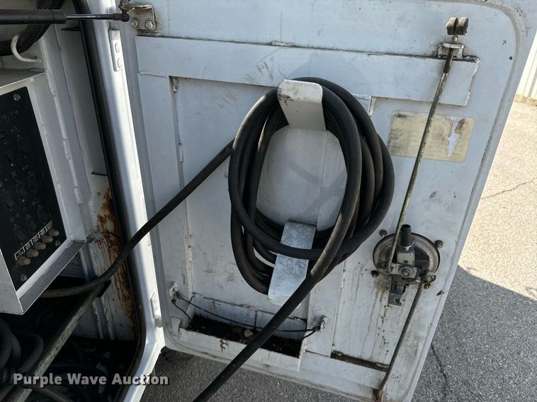 image for item DX1298 2008 Ford F550 Super Duty XL utility / service truck