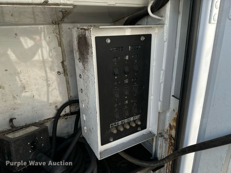 image for item DX1298 2008 Ford F550 Super Duty XL utility / service truck