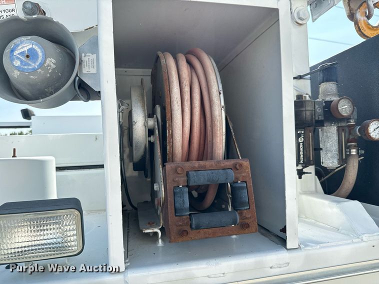 image for item DX1298 2008 Ford F550 Super Duty XL utility / service truck