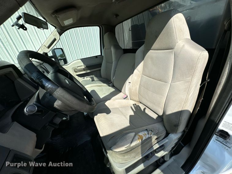 image for item DX1298 2008 Ford F550 Super Duty XL utility / service truck