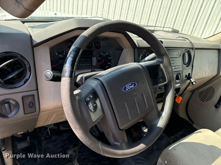 image for item DX1298 2008 Ford F550 Super Duty XL utility / service truck