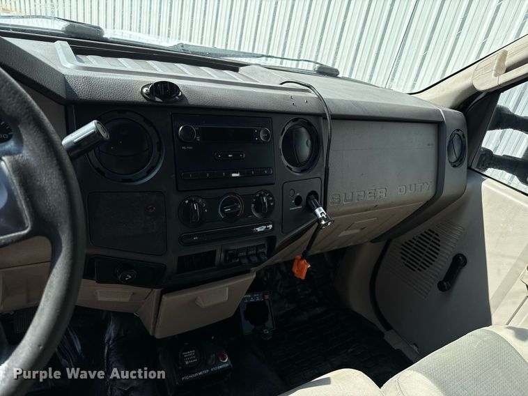 image for item DX1298 2008 Ford F550 Super Duty XL utility / service truck