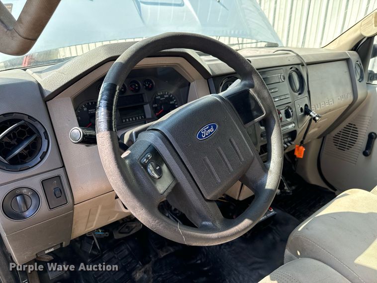 image for item DX1298 2008 Ford F550 Super Duty XL utility / service truck