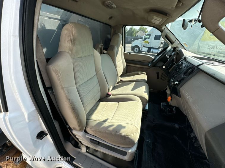 image for item DX1298 2008 Ford F550 Super Duty XL utility / service truck