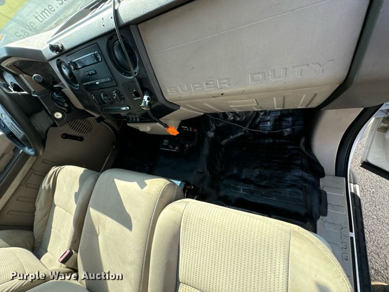 image for item DX1298 2008 Ford F550 Super Duty XL utility / service truck