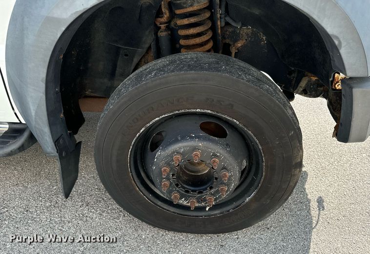 image for item DX1298 2008 Ford F550 Super Duty XL utility / service truck