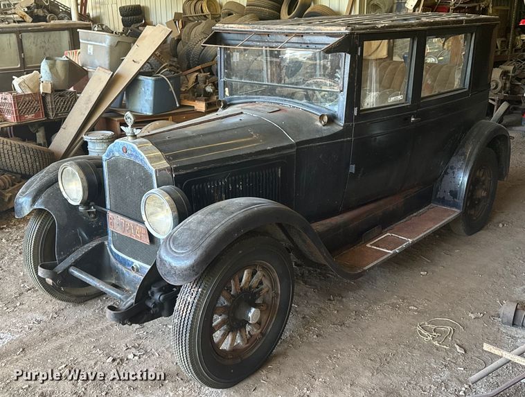 image for item DX1313 1928 Willy's Knight sedan