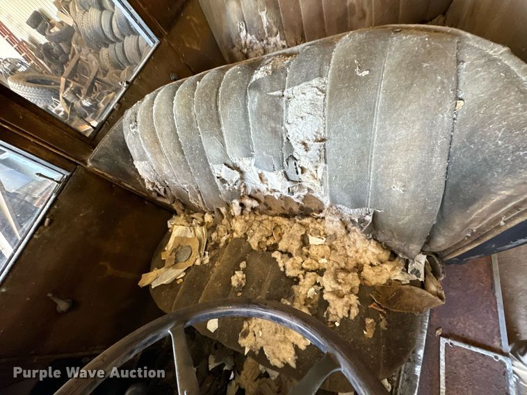 image for item DX1313 1928 Willy's Knight sedan