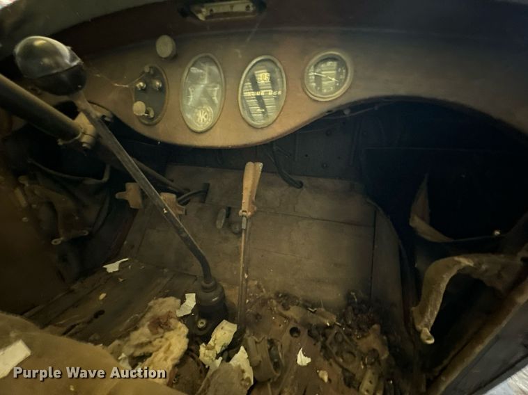 image for item DX1313 1928 Willy's Knight sedan