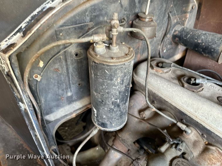 image for item DX1313 1928 Willy's Knight sedan