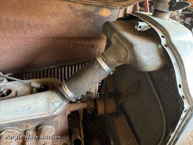 image for item DX1313 1928 Willy's Knight sedan