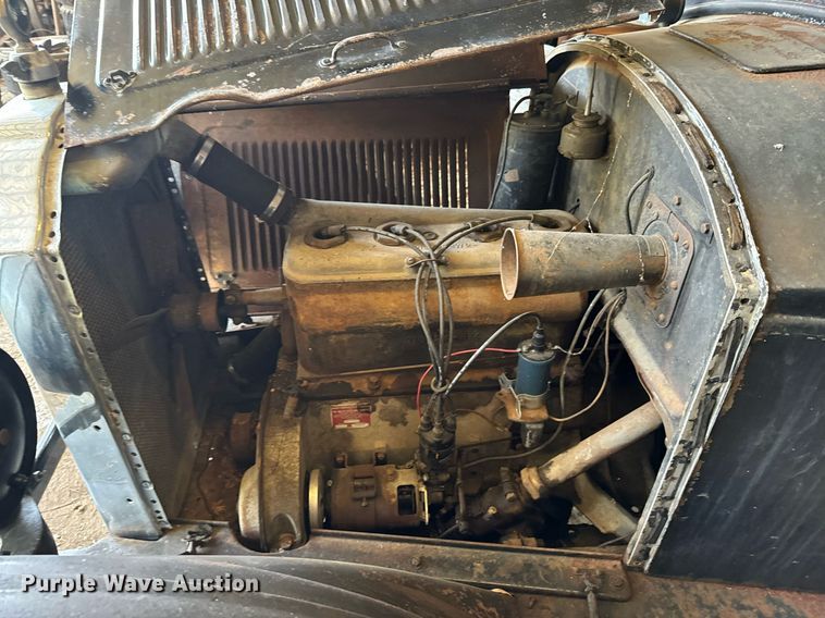 image for item DX1313 1928 Willy's Knight sedan