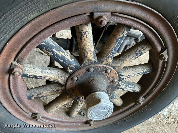 image for item DX1313 1928 Willy's Knight sedan