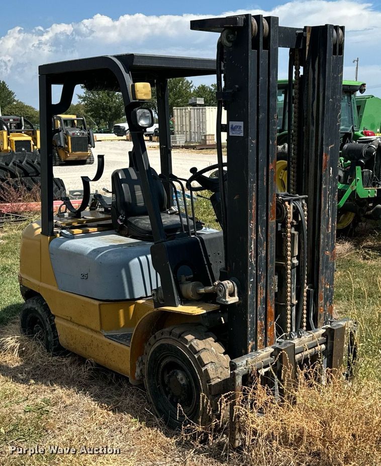 image for item DX1325 Nissan CPQD25HW11A forklift