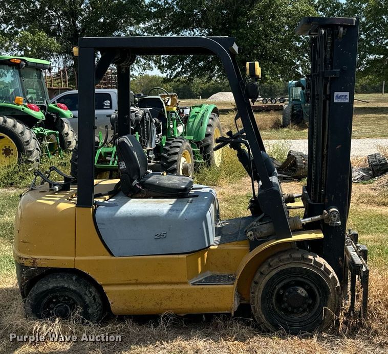 image for item DX1325 Nissan CPQD25HW11A forklift