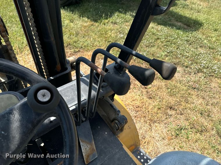 image for item DX1325 Nissan CPQD25HW11A forklift