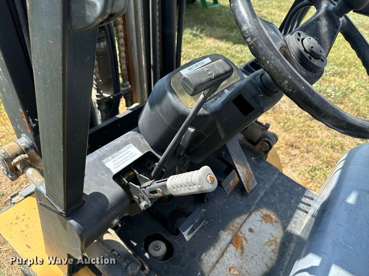 image for item DX1325 Nissan CPQD25HW11A forklift