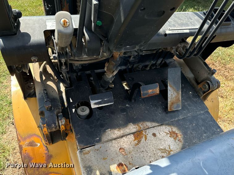 image for item DX1325 Nissan CPQD25HW11A forklift