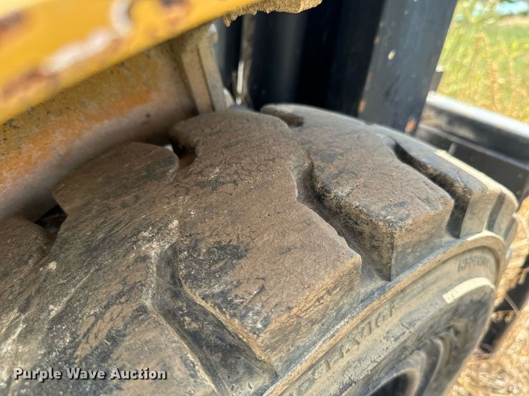 image for item DX1325 Nissan CPQD25HW11A forklift