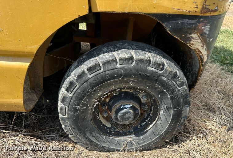 image for item DX1325 Nissan CPQD25HW11A forklift